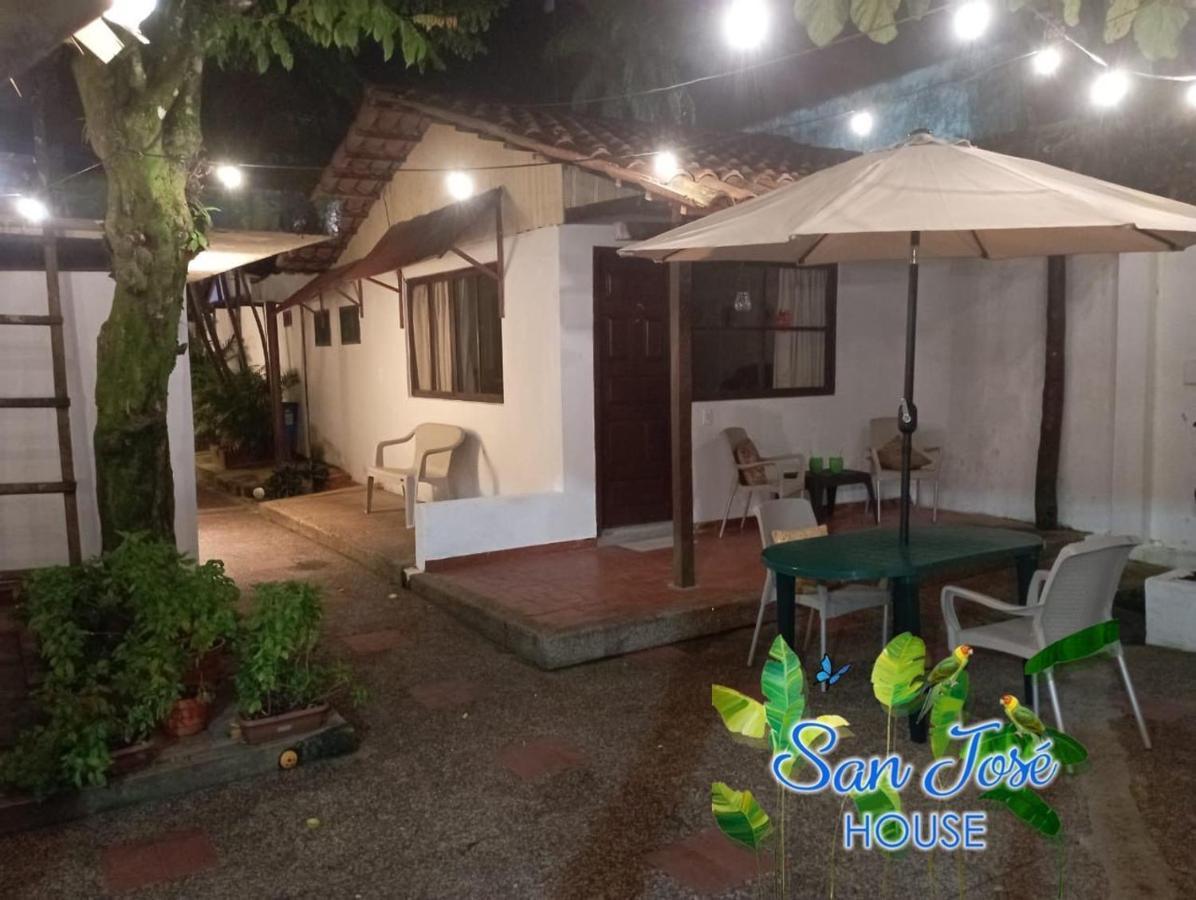 San Jose House Hotel Leticia Kültér fotó